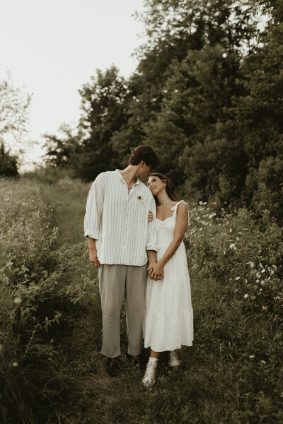 kansascitywildflowercouplessession-11