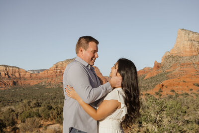 Elegant Arizona wedding photography capturing timeless love stories with dreamy natural light.