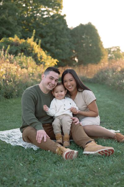Brooke Lacombe is an Ottawa, Ontario based family photographer, specializing in motherhood, maternity, newborn and family fine art photography.