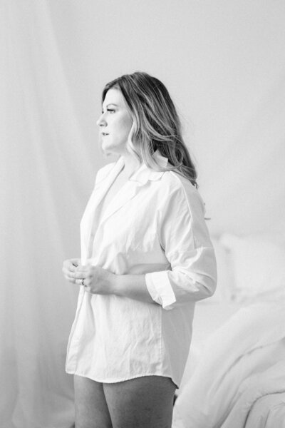 Bride and groom smiling playfully on wedding day by Winx Photo, knoxville wedding photographer