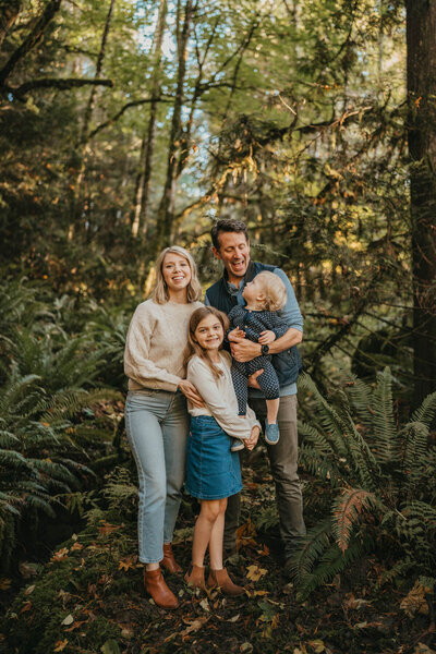 Moments-and-mountains-photo-film-olympia-lacey-tumwater-chehalis-photographer-family-Heather (36 of 59)