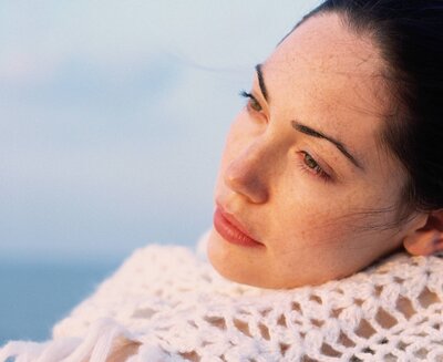 Hypnotherapy to release anxiety and negative emotions