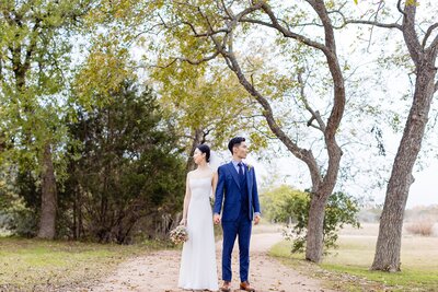 bride-and-groom-pecan-trees-wedding-venue