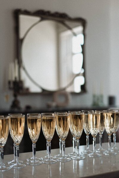 exclusive-use-wedding-venue-southampton-chic-cocktails (1)