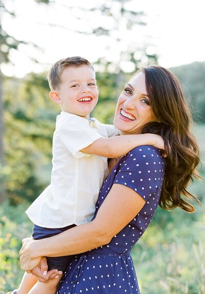 Family photographer in eugene, oregon