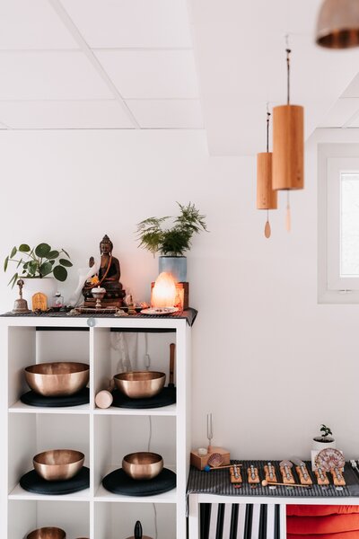 Bols tibétains utilisés en massage sonore