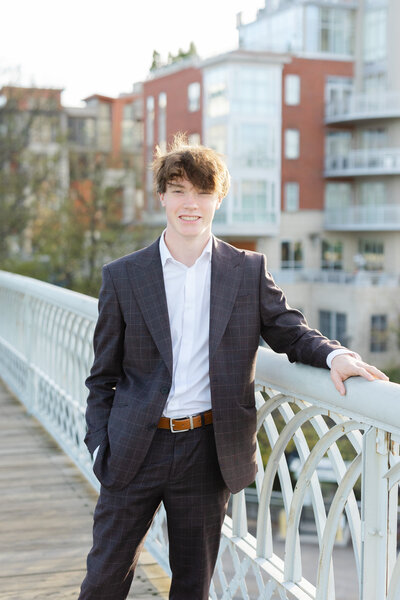 Chattanooga senior boy posing on the Walnut Street Bridge
