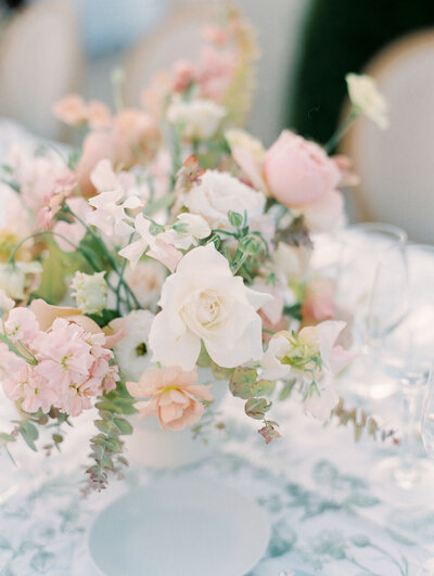 lilac and blue centerpiece  on a wedding table