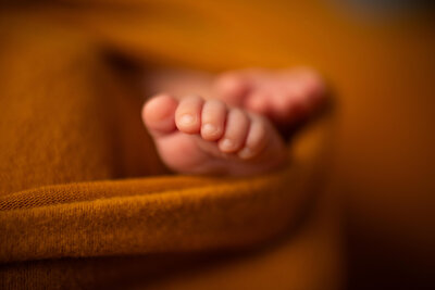 Snapzbytie Photography - Iris Newborn Session-(4 of 5)
