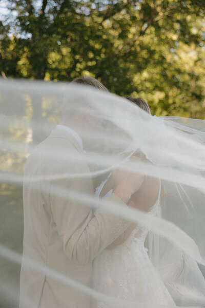 Brooklyn G Photography - Iowa Wedding Photographer-7