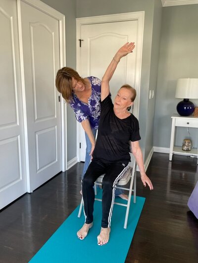 chair-yoga-for-aging-bodies