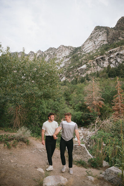 little-cottonwood-canyon-engagement-photos-1