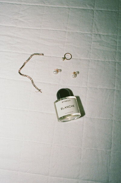 DETAILS-19