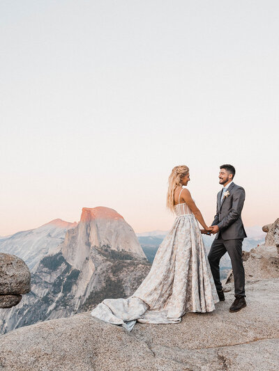 elopement photo  on a cliff