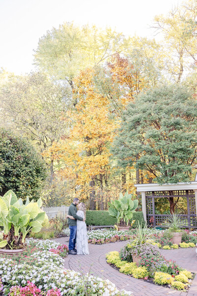 Husband and Wife cuddled up in Wegerzyn Gardens in Dayton, Ohio.