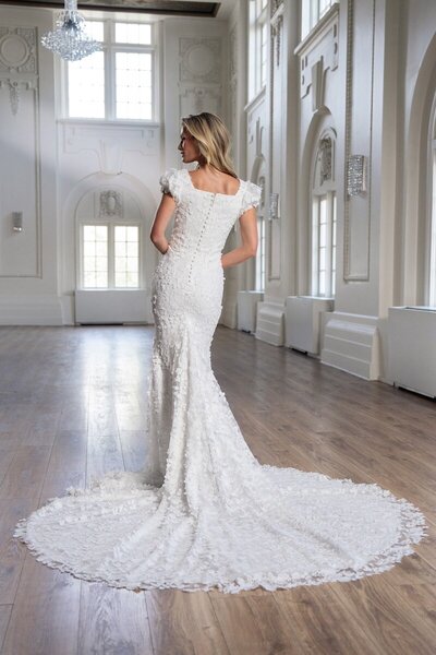 2506 Boda Bridal_52-Fiori-Fitted_4643 (1)