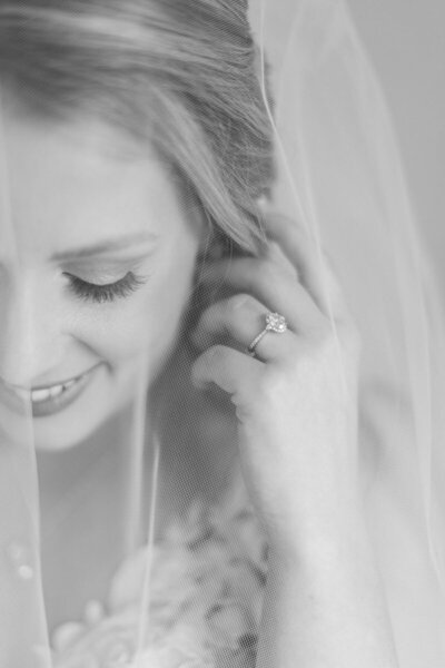 Bret and Brandie Evansville Owensboro Weddings Black and White Gallery59