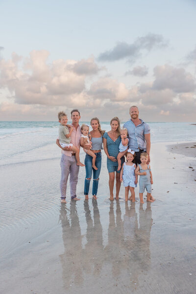 St. Pete Photographer takes extended family photos on Indian Rocks BEach