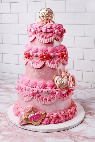 Pink 3 tier Sailor Moon cake