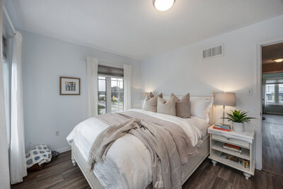 9-571 Longworth primary bdrm (2)