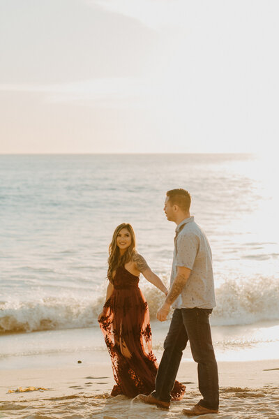 Laguna-Beach-Couples-Sunset-Photoshoot-Nhu-and-Robbie-16