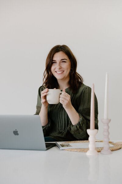 Queenstown elopement planner for lost in love ella