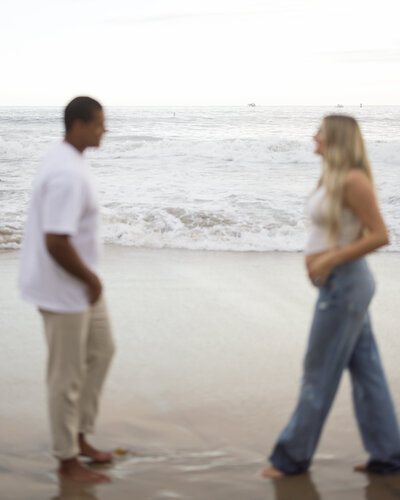 unique beach maternity photo