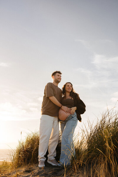 Zwangerschapsshoot met koppel in de duinen van Wassenaar