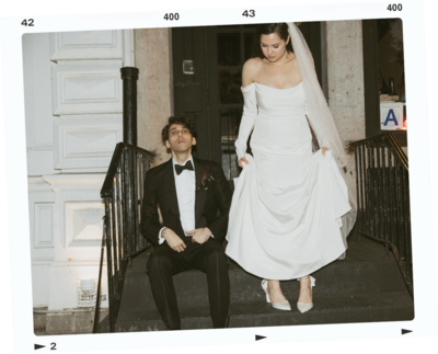 Nyc wedding photos, couples sitting on steps
