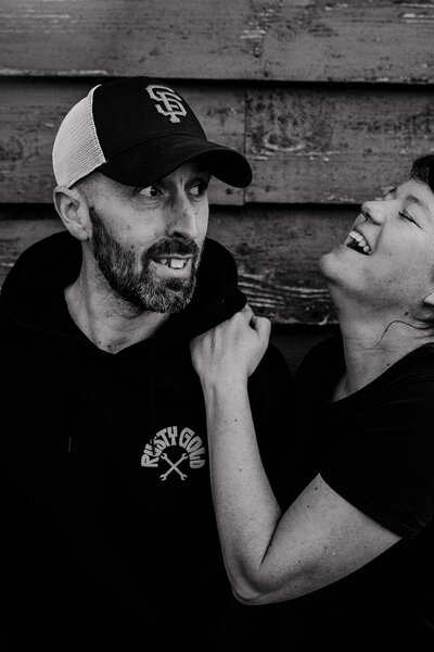 De eigenaren van Hof Pop tijdens een coupleshoot