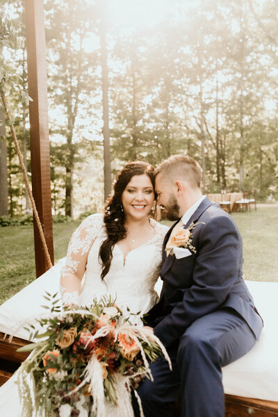 Arastasia Photography - Cleveland Ohio Wedding and Elopement Photography, Maternity and Newborn Photography, Family Portraits and Live Wedding Painting