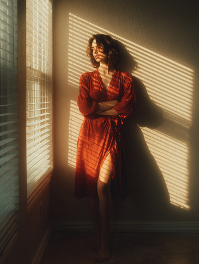 itsllili_72468_a_cinematic_photo_of_a_woman_in_a_crimson_wrap_905e51c9-83e8-4158-93a2-063367eb6281_0
