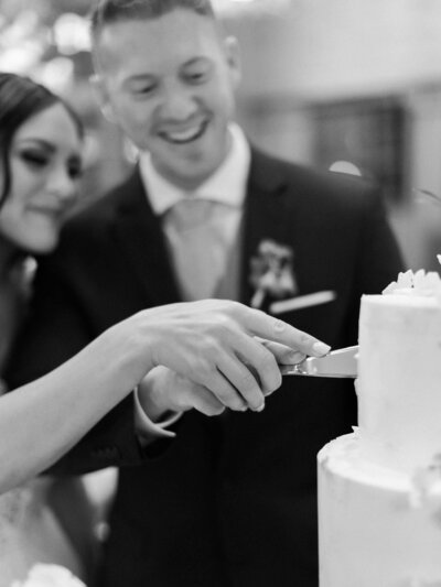 Kiawah-River-Cake-Cutting-Wedding-1