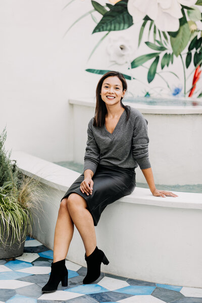 woman at suraya fountain