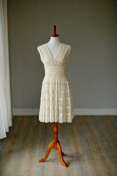 knee length lace dress in cream