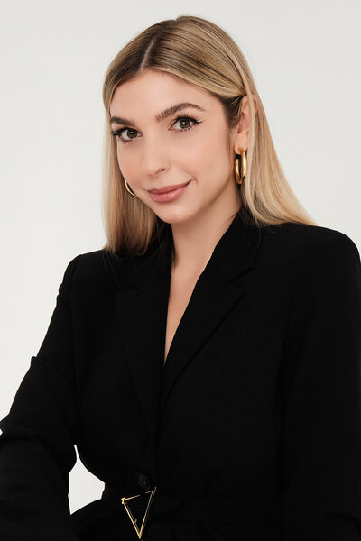 Headshot of Amandina Altomare