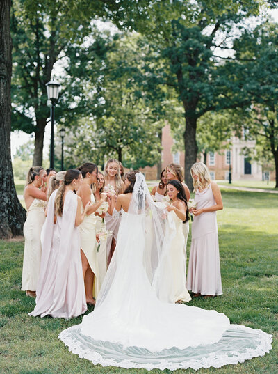 Anna Minton Photo is a luxury documentary-style photographer based in the Dallas & Austin, TX area specializing in weddings, engagements and elopements.