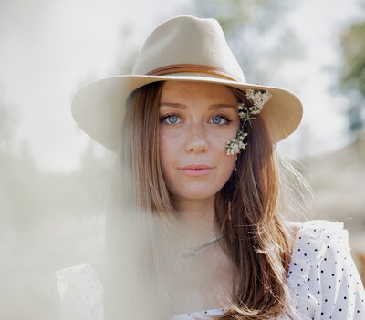 logan-weaver-8hG4A9O3tNU-unsplash-cropped