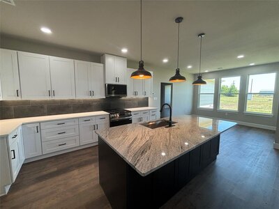 Newly built 3-bedroom home in Valley View, Texas with 2 bathrooms and a 2-car garage