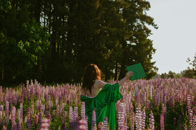 girl walking in grass in newberg, oregon
