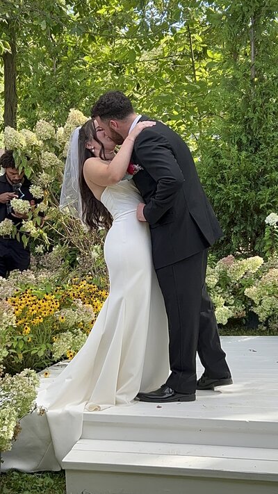 Pennsylvania_Wedding_Content_Creator_Backyard_Wedding