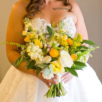 Style 27 _ mellow Yellow _ Bridal Bouquet
