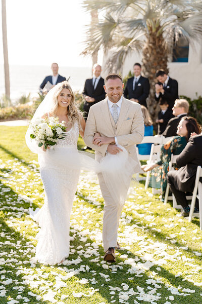 Ole Hanson Beach Club Wedding Cost | Ole Hanson Beach Club Wedding Ceremony with oceanfront views