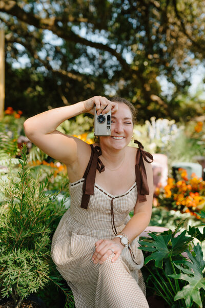 Alecca Sycnlair houston wedding photographer who specializes in documentary photos