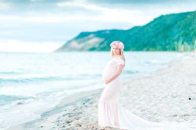 cherry blossom orchard maternity portrait photography in traverse city michigan