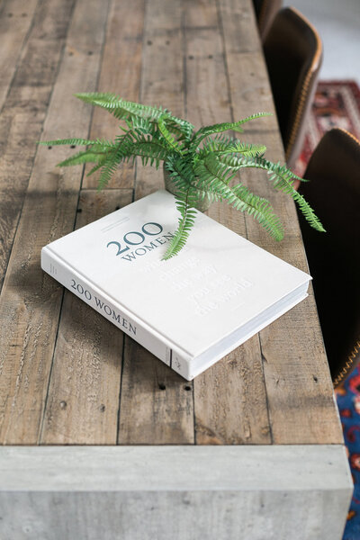 Kacie-Showit-Website-Template-Elizabeth-McCravy-Shop-office6