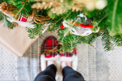 BB-Stock.Feet-at-Christmas-Tree.Web