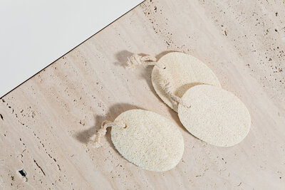 kaboompics_various-reusable-kitchen-and-cosmetic-tools-19054