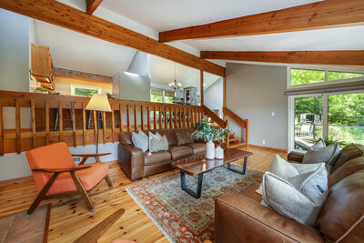 4204 Conc 8 living (5)