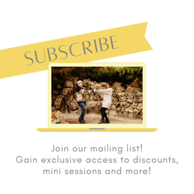 Mailing list photo with subscribe button